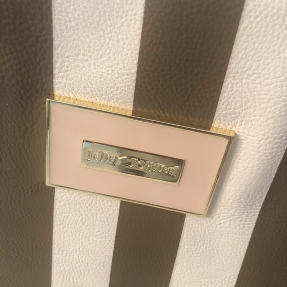 NWOT Betsey Johnson Neutral Striped Leather Tote Bag - Picture 2 of 6